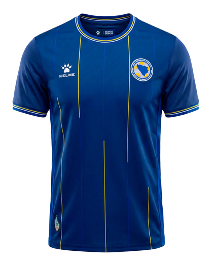 Bosnien & Herzegowina KELME Heim-Trikot WM 2026 – Player Version in Blau, Frontansicht freigestellt