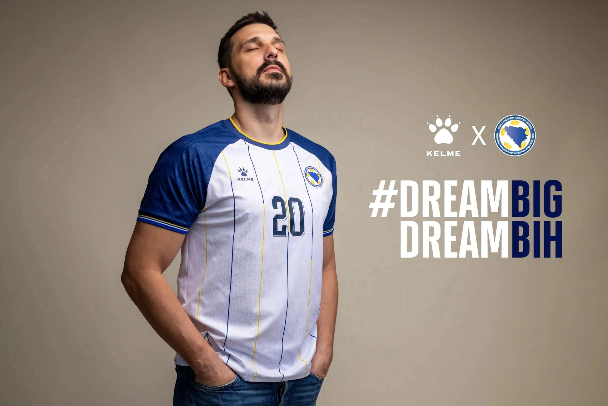 Rücken des Bosnien KELME Away-Trikots mit Aufdruck Bosanac – personalisierte Player Version
